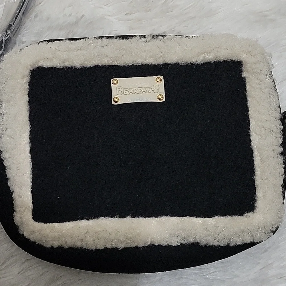 Bear Paw Purse - Picture 2 of 4